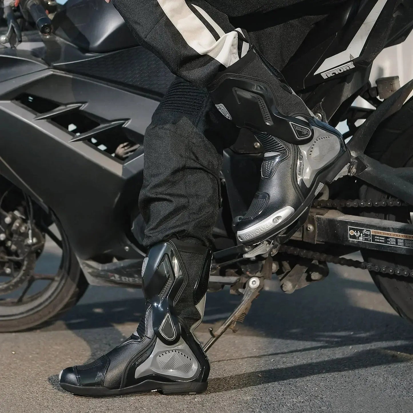 Motorcycle Racing Boots – Breathable & Protective LanRider