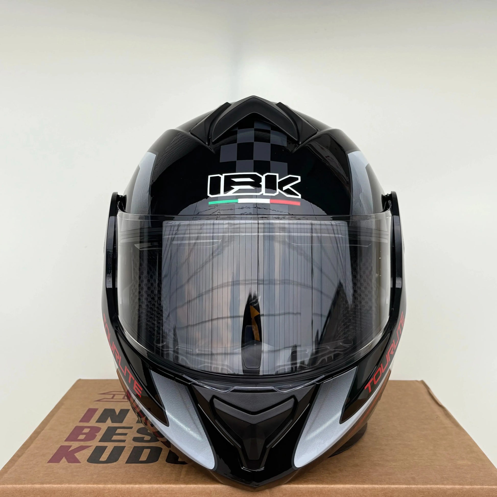 Flip-Up Modular Motorcycle Helmet – Men & Women LanRider
