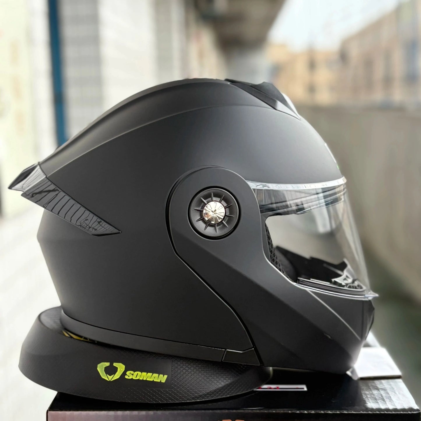 Flip-Up Modular Motorcycle Helmet – Men & Women LanRider