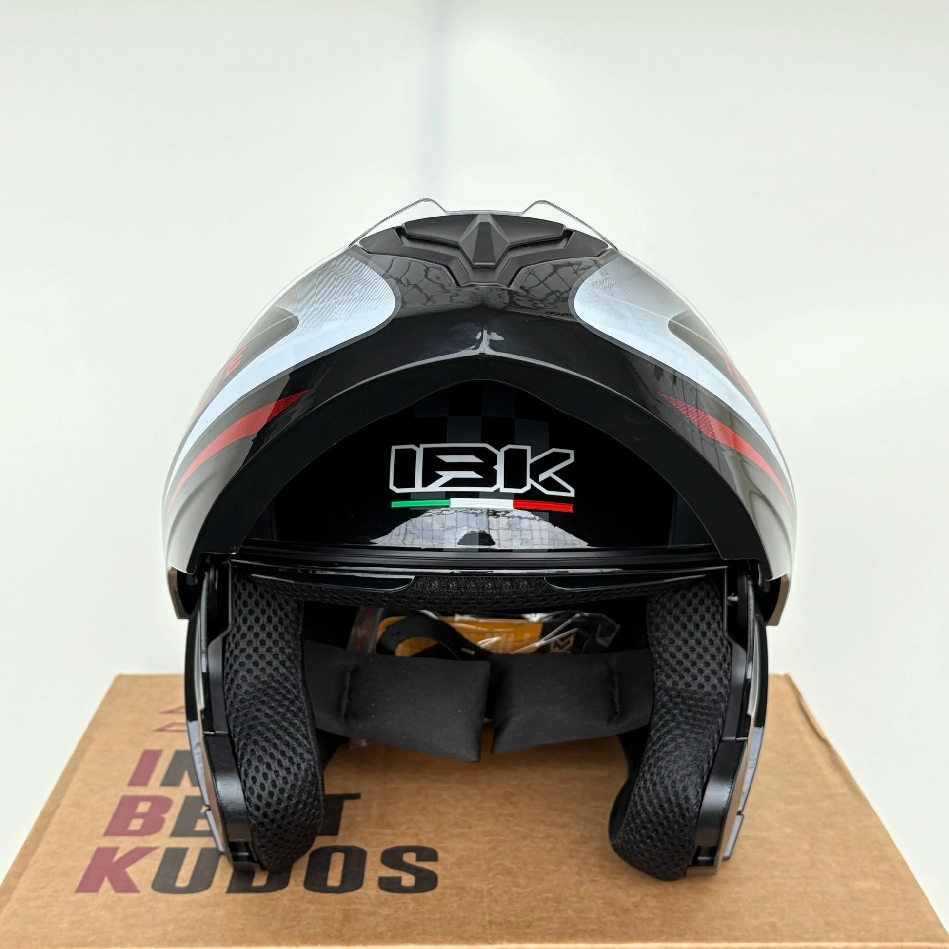 Flip-Up Modular Motorcycle Helmet – Men & Women LanRider